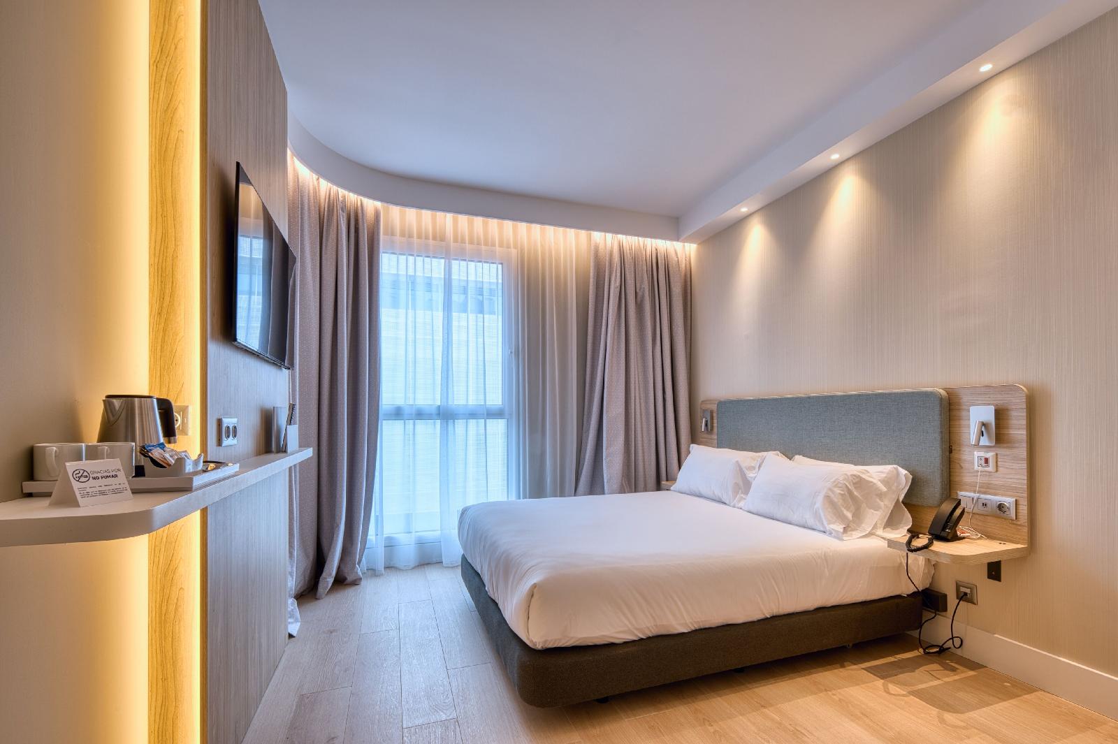 Holiday Inn Express Madrid Airport, An Ihg Hotel