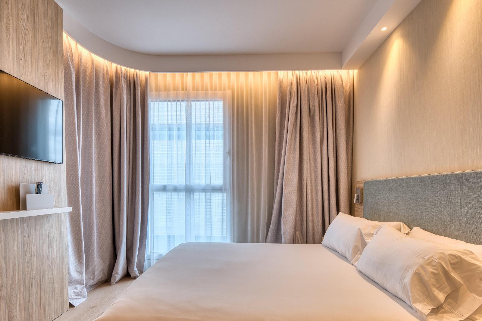Holiday Inn Express Madrid Airport, An Ihg Hotel