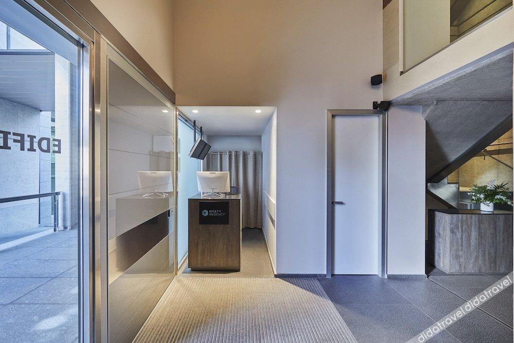 Hyatt Regency Madrid Residences