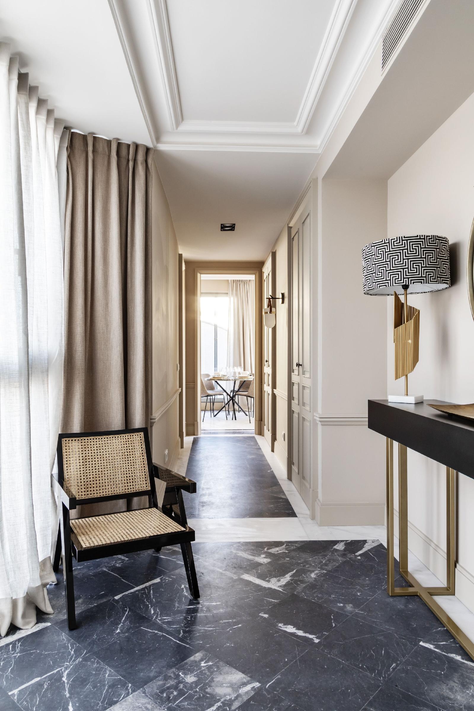 Ayala 63