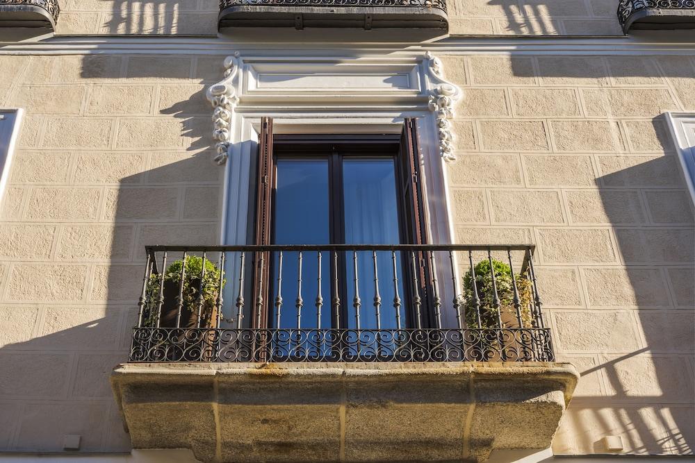 Palacio Tirso De Molina - The Arc Collection