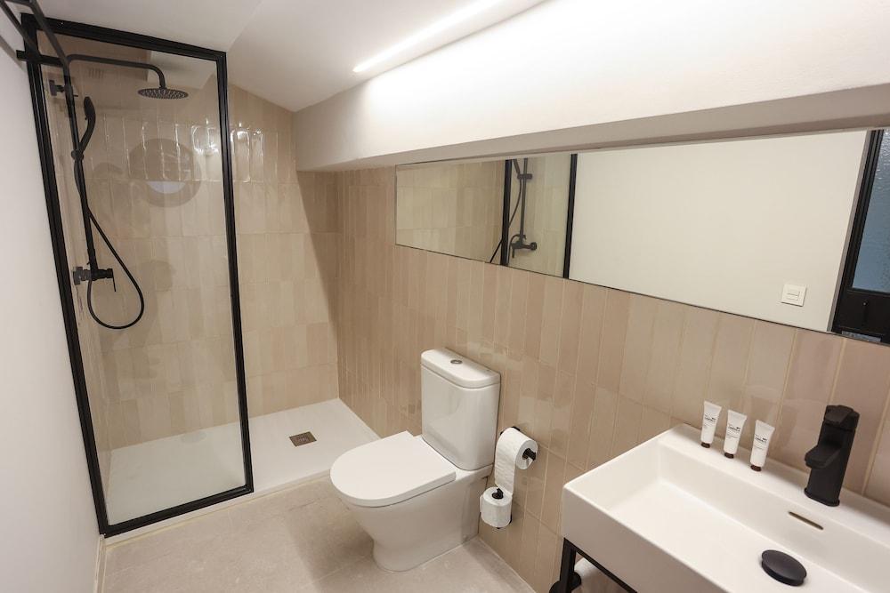 Mythic Valencia Hotel