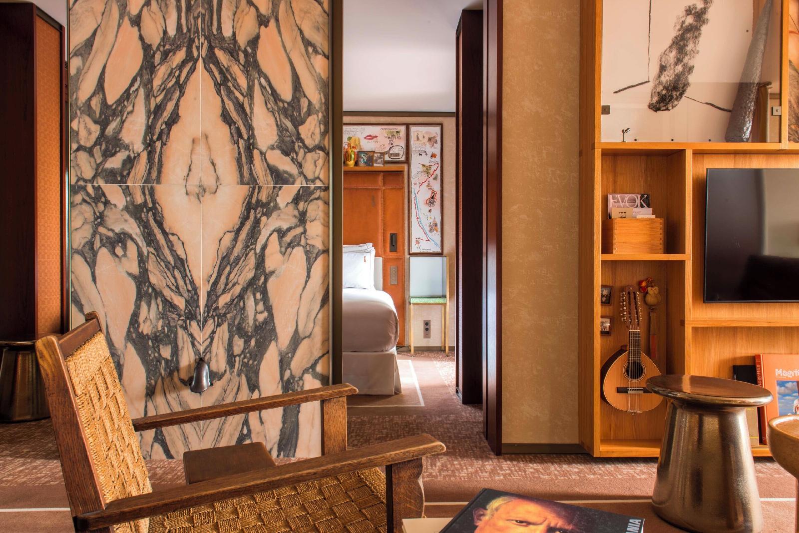 Brach Madrid - Evok Collection