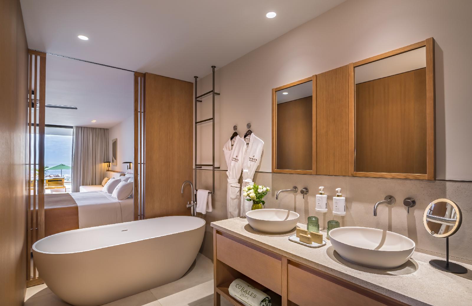 Royal Hideaway Corales Villas