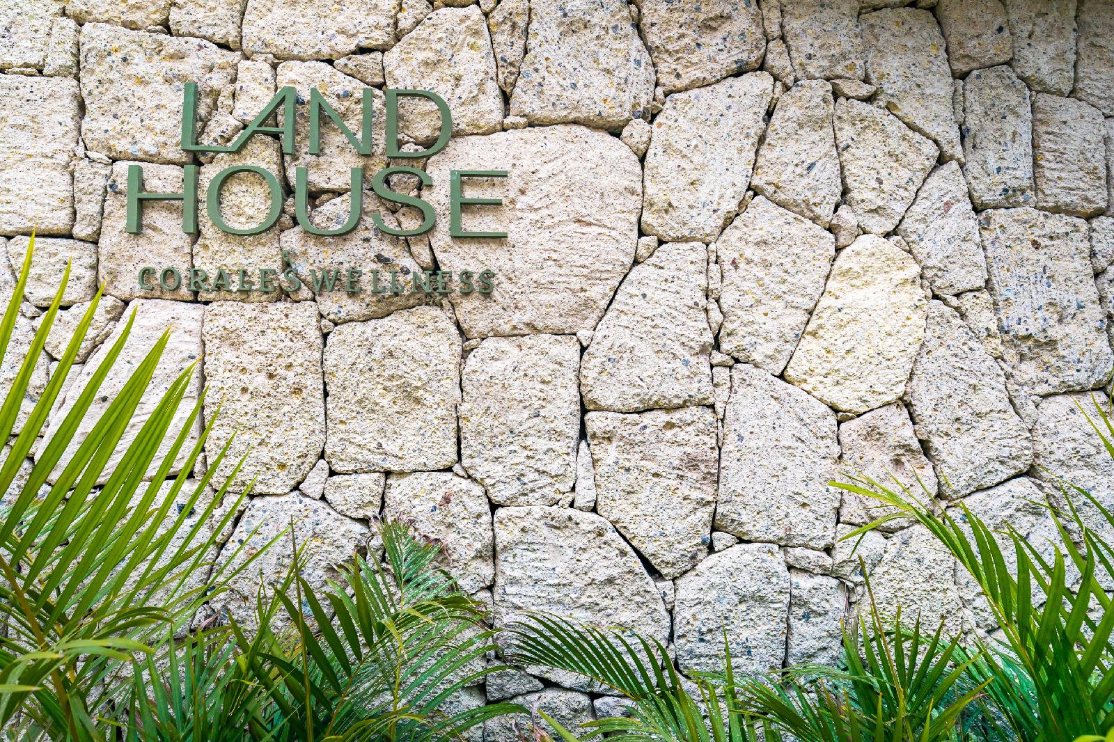 Royal Hideaway Corales Villas