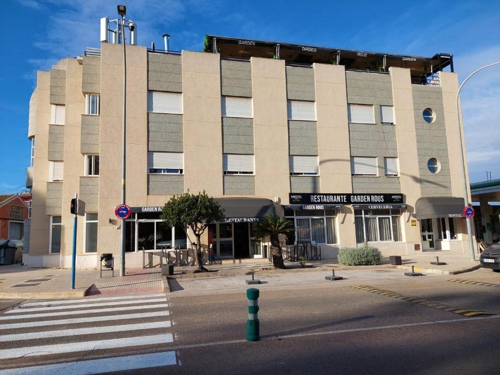 Hostal Garden Rous