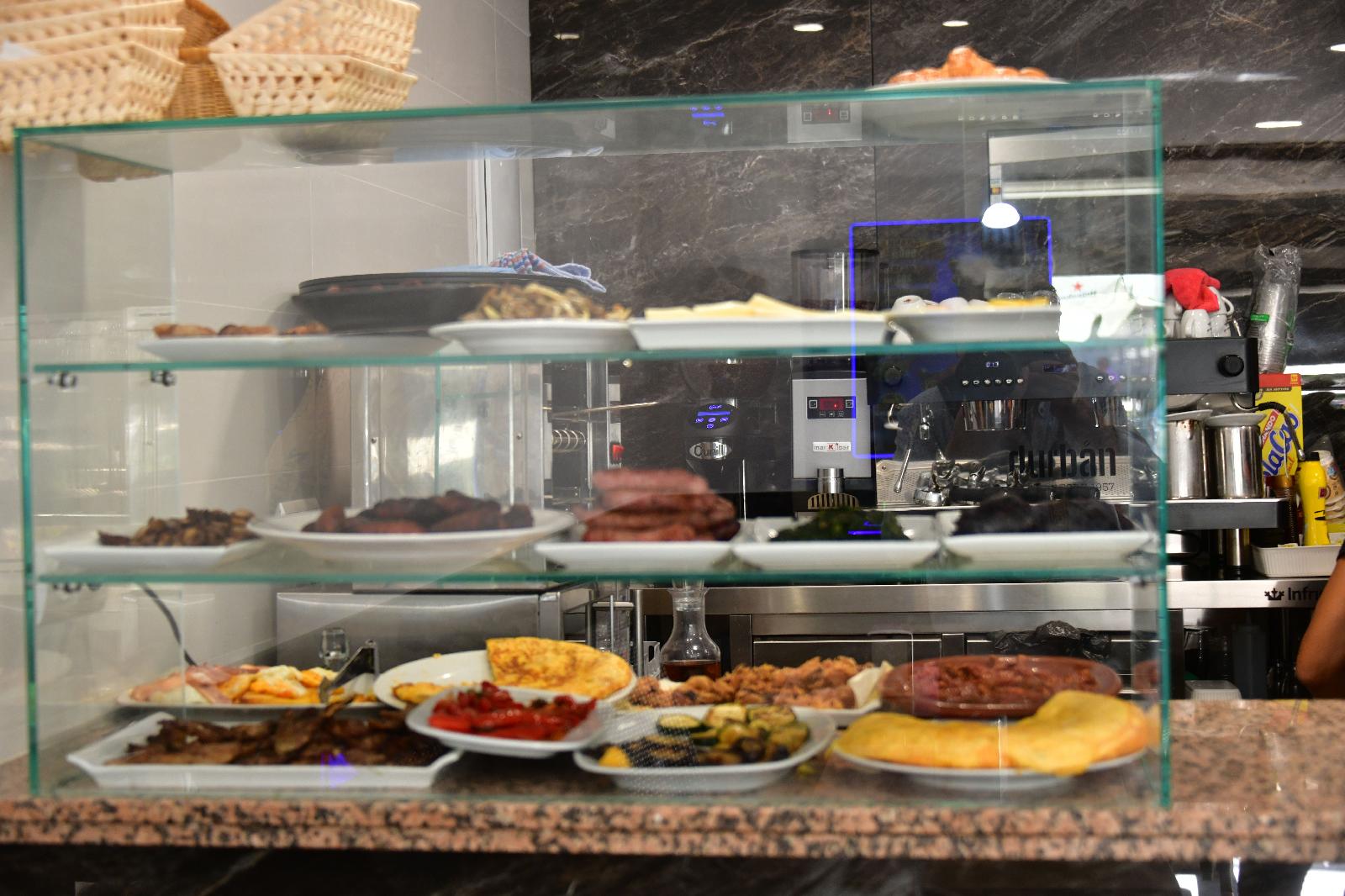 Hostal Garden Rous