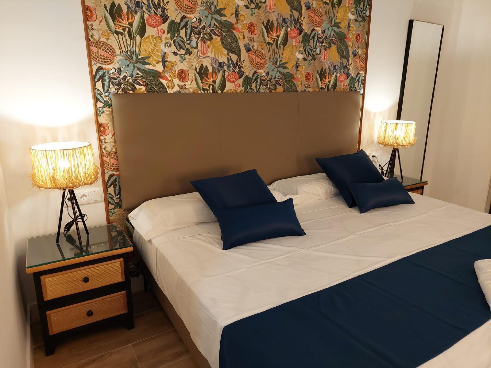 Hostal Garden Rous