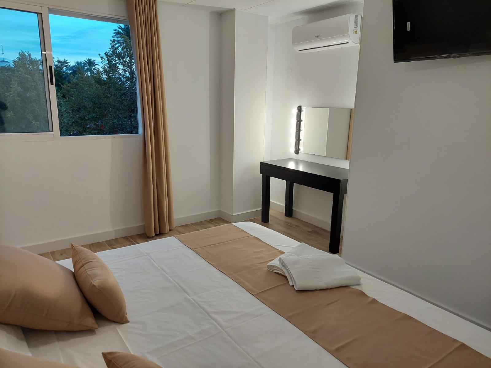 Hostal Garden Rous
