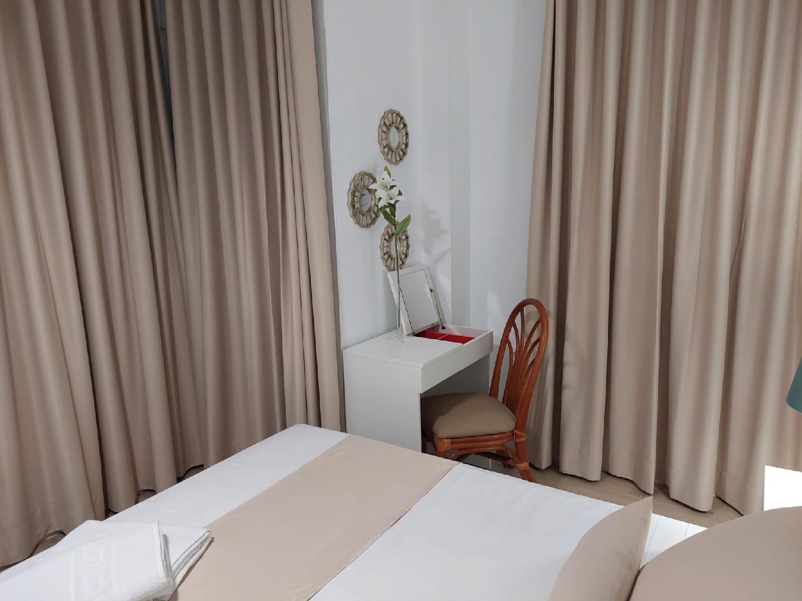 Hostal Garden Rous