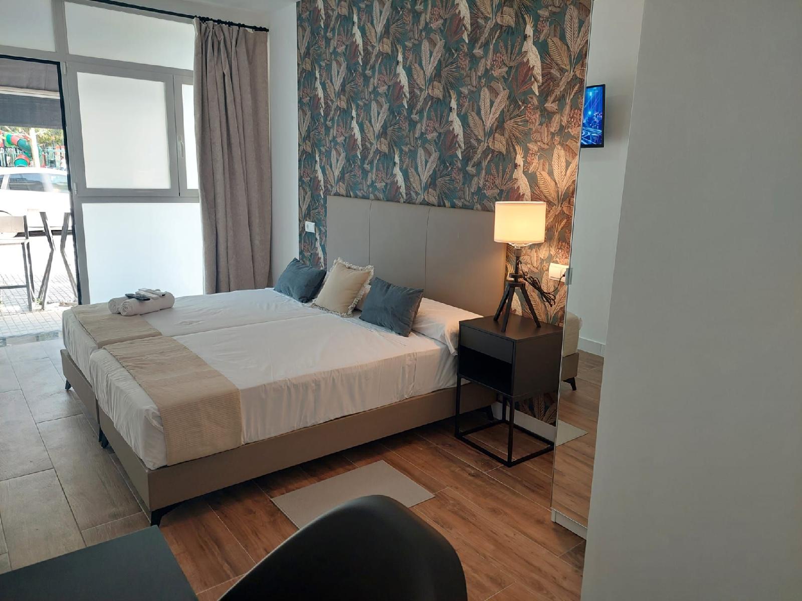 Hostal Garden Rous