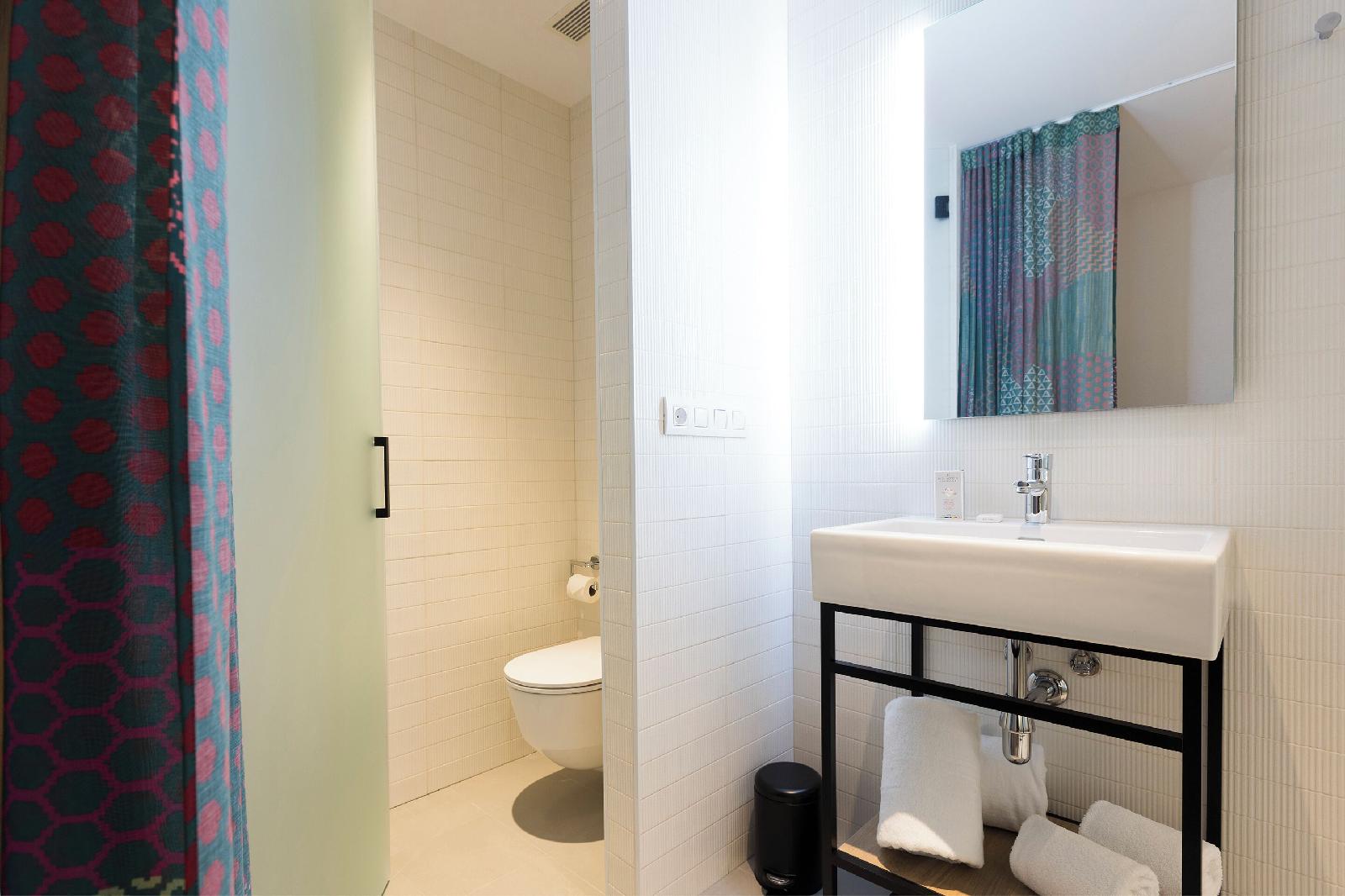 Axel Hotel Bilbao – Adults Only
