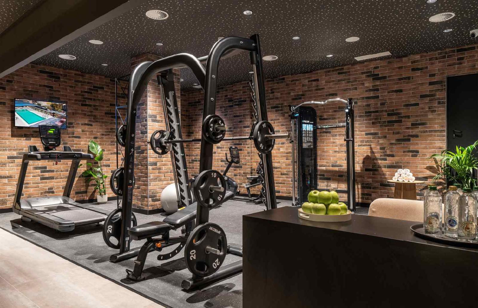 Axel Hotel Bilbao – Adults Only
