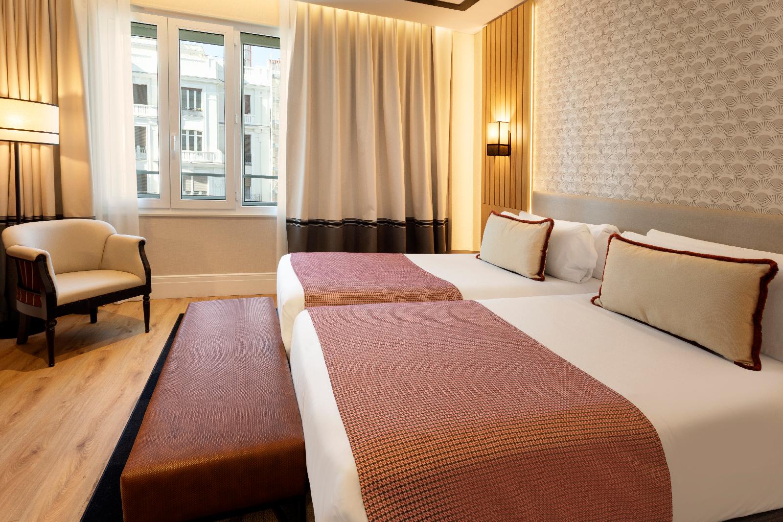 Catalonia Plaza España Hotel & Spa