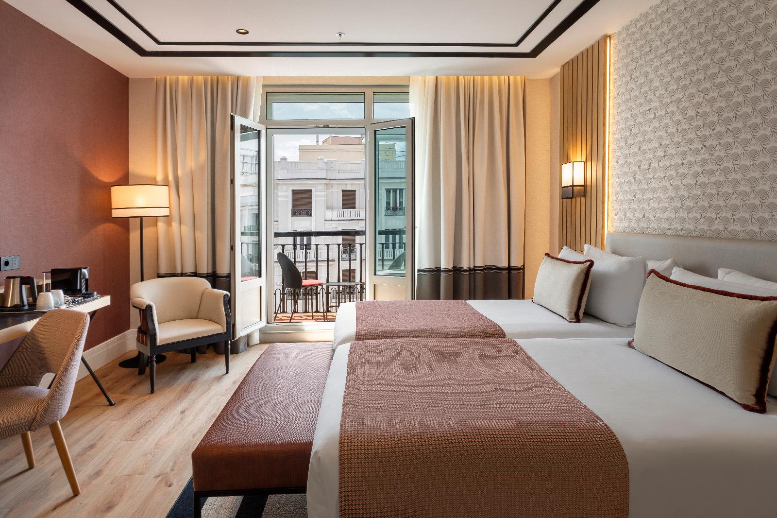 Catalonia Plaza España Hotel & Spa