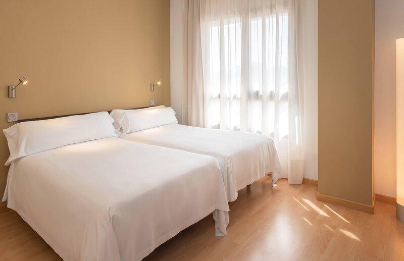 Apartamentos Madrid Airport Affiliated By Meliá