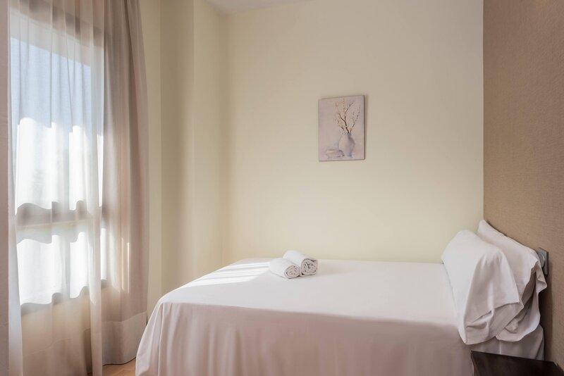 Apartamentos Madrid Airport Affiliated By Meliá