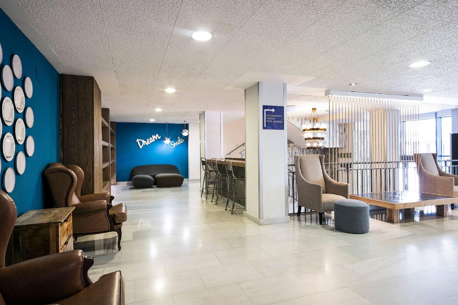 Apartamentos Madrid Airport Affiliated By Meliá