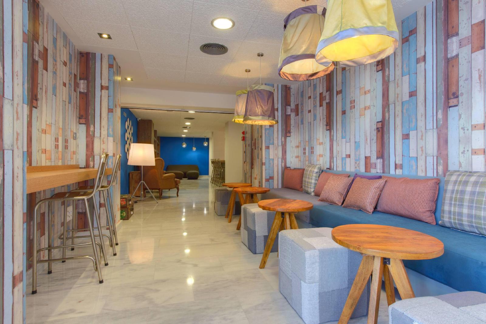 Apartamentos Madrid Airport Affiliated By Meliá