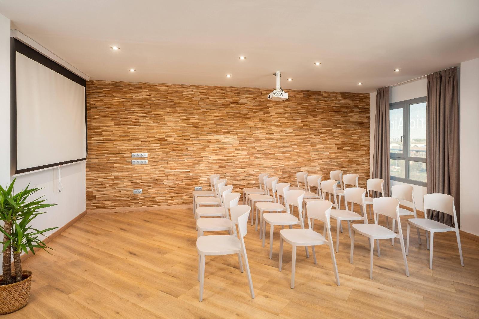 Madrid Airport Suites Affiliated By Meliá