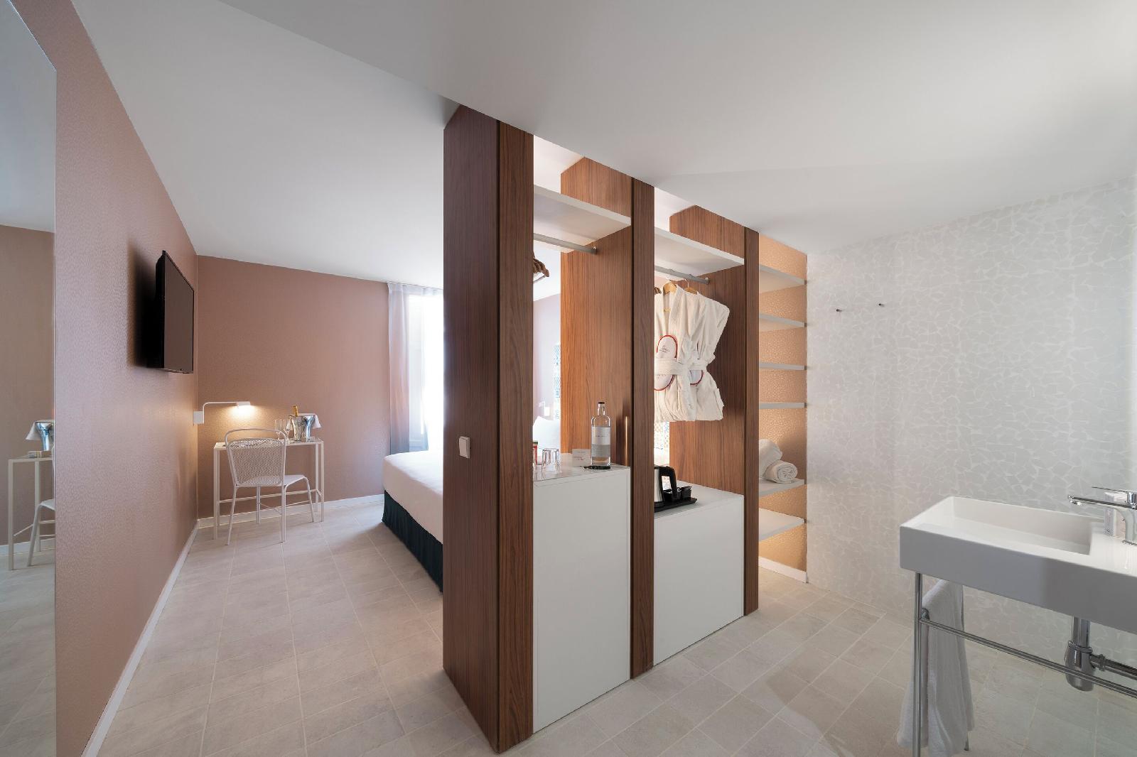 Axel Hotel Valencia – Adults Only