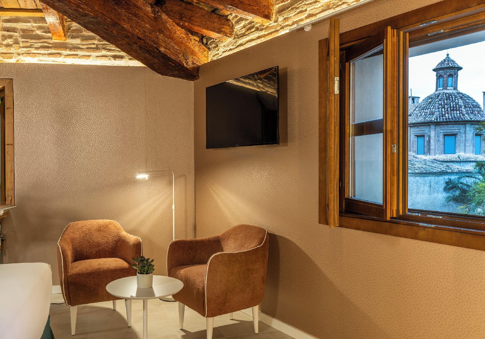 Axel Hotel Valencia – Adults Only