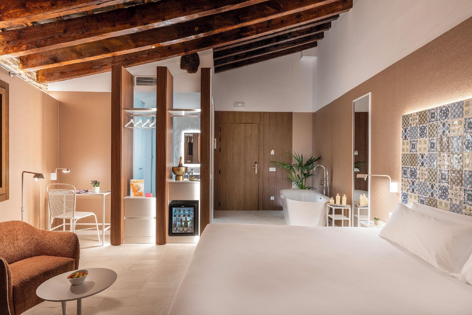 Axel Hotel Valencia – Adults Only
