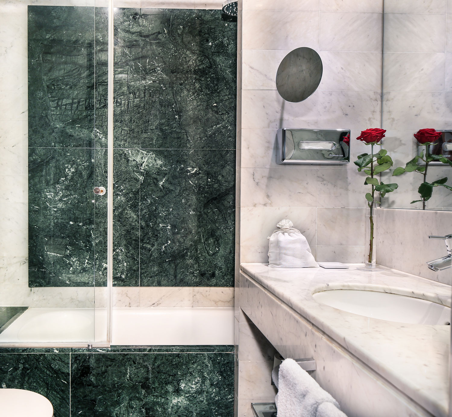 Gran Derby Suite Hotel