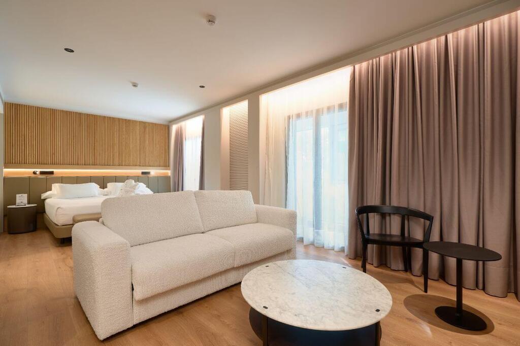 Hotel Bécquer