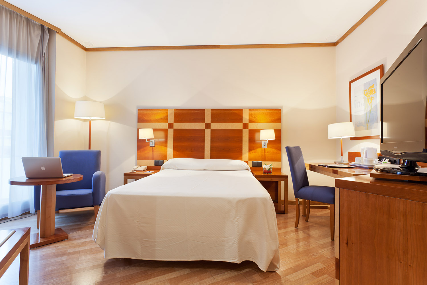 Senator Parque Central Hotel
