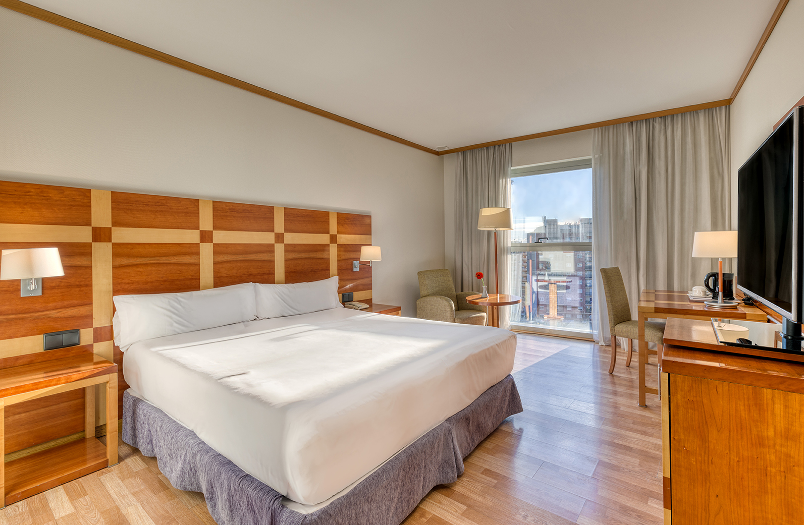 Senator Parque Central Hotel