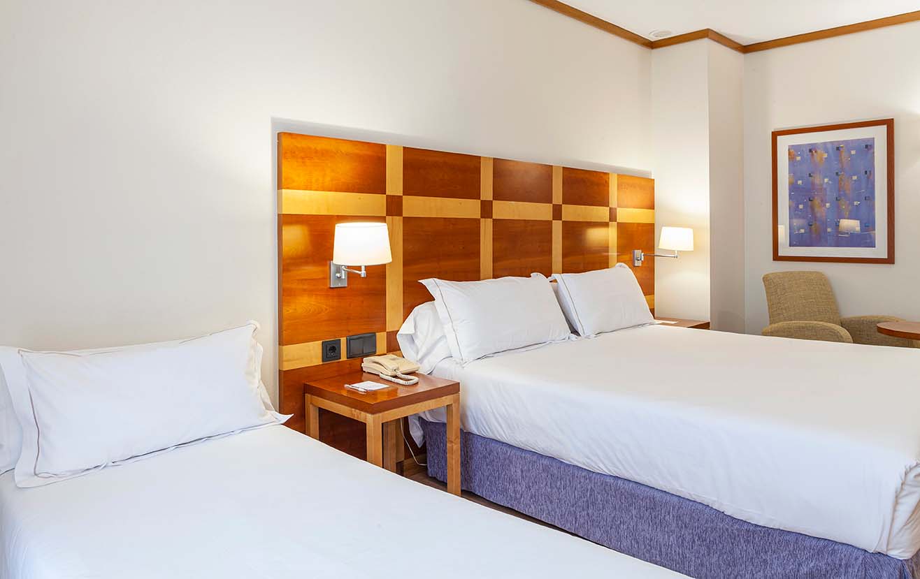 Senator Parque Central Hotel