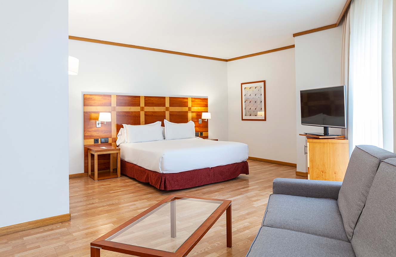 Senator Parque Central Hotel