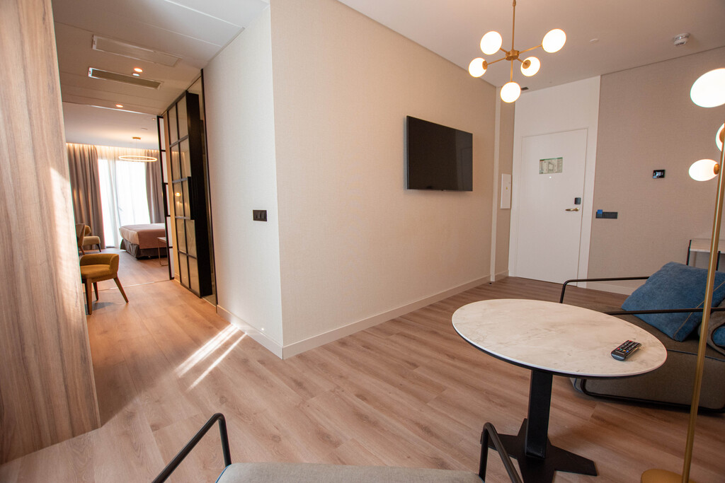 Hotel Giralda Center