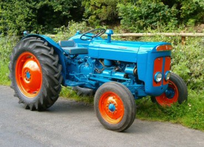1962 FORDSON Super Dexta 3cylinder diesel TRACTOR Fitted with Live Drive clutch, new pistons, li