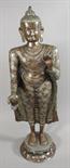 Buddha, stehender Buddha auf Lotossockel, Varada Mudra, fein ziseliertes Gewand, wohl Kupfer /