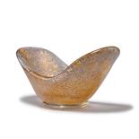 Barovier & Toso, Murano  Barovier, Ercole  Schale 'Rugiadoso', 1940  Schiffchenform. H. 12 cm; L. 26