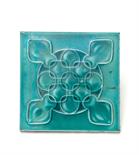 England  Fliese, um 1902  15,2 x 15,2 cm. Steingutscherben, hellblau glasiert. Bez.: ENGLAND RD.