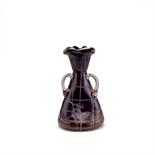 Glasfabrik Elisabeth, Pallme-König & Habel, Kosten bei Teplitz  Henkelvase, 1900-1903  In der