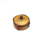 Gabriel Argy-Rousseau, Paris  Kleine Deckeldose, 1920er Jahre  Runde Form. H. 4,6 cm. Pâte de verre,