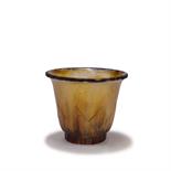Gabriel Argy-Rousseau, Paris  Vase, 1929  Glockenform auf rundem abgesetzten Standfuß. H. 10 cm.