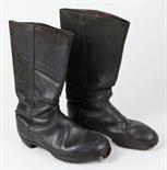 Militärstiefel  schwarzes Leder, Schaftinnenseite im oberen Bereich mit geprägter mehrseiliger