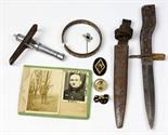 Nachlass Lothar Anton 2. Weltkrieg  dabei Dolch mit Scheide u. Aufpflanzvorrichtung komplett aus