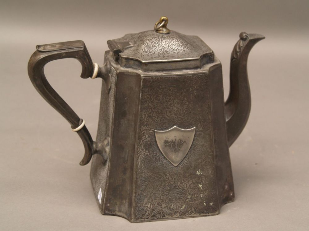 Pewter Teapot England 19th century, bottom marked ''Harrison Norfolk