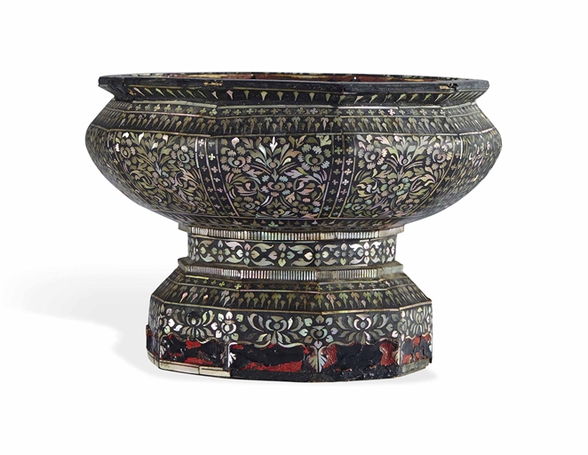 A RARE MOTHER-OF-PEARL INLAID BLACK LAC FOOTED CUP 
THAILAND, PROBABLY 19TH CENTURY
The cup of