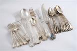 A QUANTITY OF MODERN ELECTROPLATED KING`S PATTERN FLATWARE & CUTLERY by Roberts & Belk, C.J.