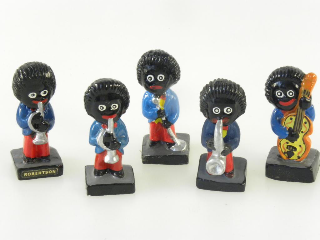 A ROBERTSONS PAINTED COMPOSITION GOLLIWOG BAND OF FIVE FIGURES