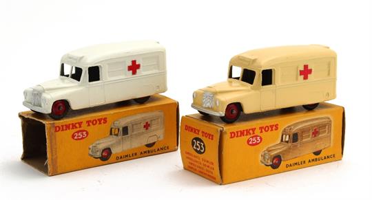 dinky daimler ambulance