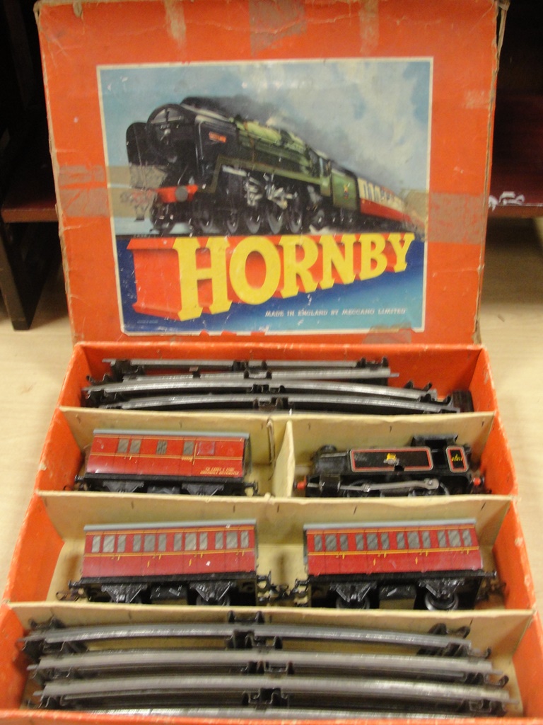 A boxed Hornby 0 gauge clockwork train set No 41