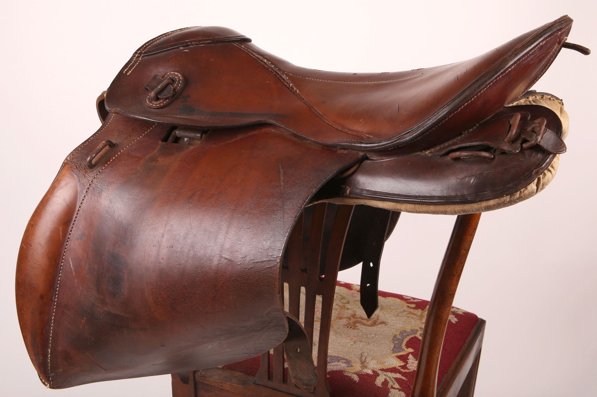 German Cavalry leather military saddle, stamped 1933, 4.4, leather knee